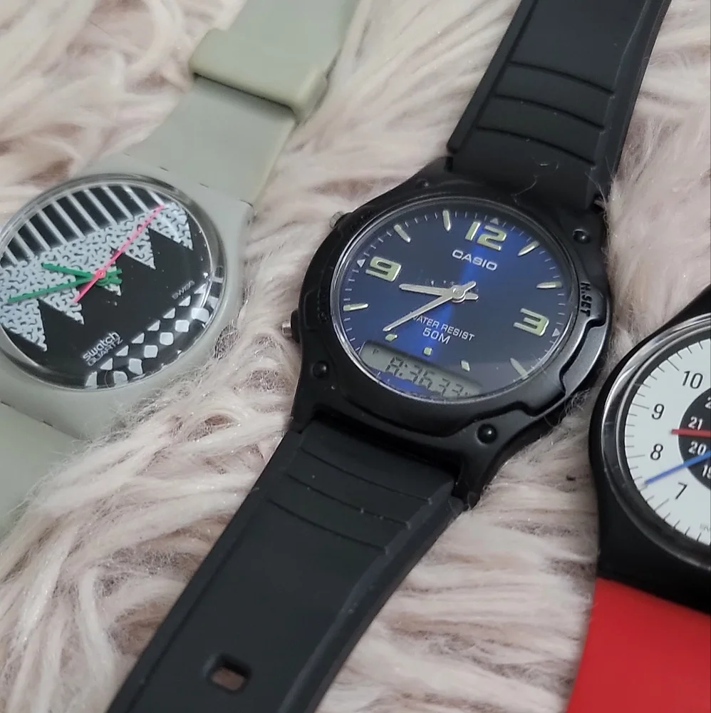 💙2 Swatch 1984 and Casio  Watche Working with Battery - Picture 5 of 17